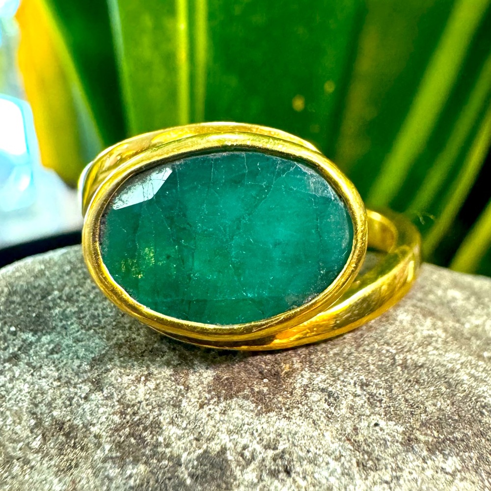 22k Emerald Ring - image 1